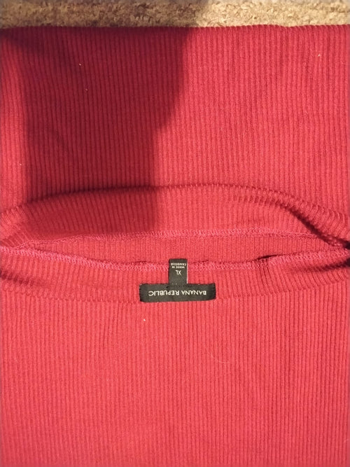 Chaleco Cuello Bote Banana Republic – Color Cereza Talla XL
